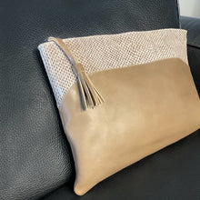 Load image into Gallery viewer, D BEIGE BAG
